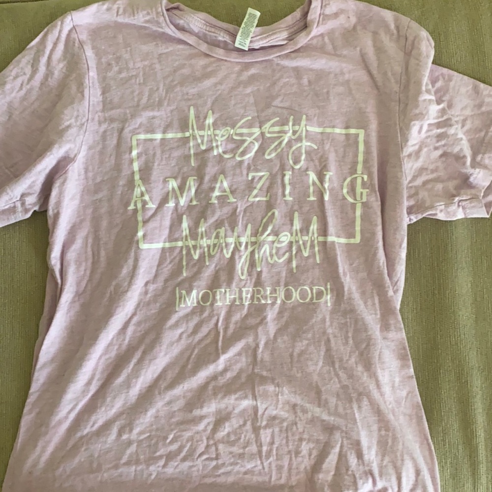 Cute light purple graphic shirt